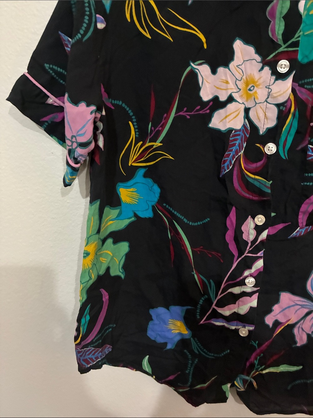 stars above Black Floral Short-Sleeve Button-Up Pajama Top - Picture 5 of 8